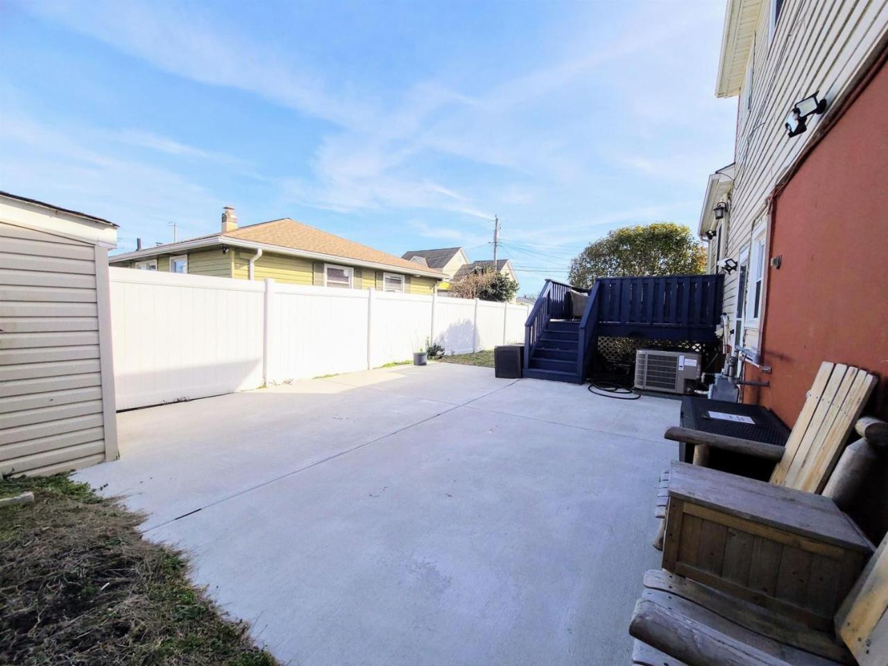 Stylish Cozy Quiet Family Retreat And Romantic Getaway Sleeps Up To 7 With Fast Wifi, Free Parking, Work Station, Alexa Enabled, Fenced In Backyard For Pets Grill Party Patio, Porch, Beach, Canal, Stadium,Boardwalk Restaurants, And Much More! Atlantic City Exterior foto