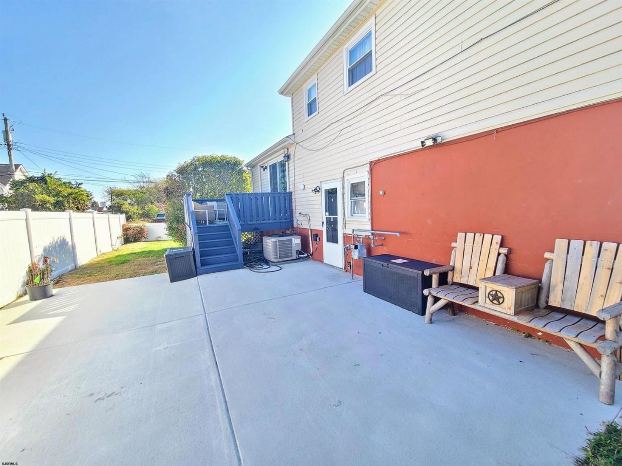 Stylish Cozy Quiet Family Retreat And Romantic Getaway Sleeps Up To 7 With Fast Wifi, Free Parking, Work Station, Alexa Enabled, Fenced In Backyard For Pets Grill Party Patio, Porch, Beach, Canal, Stadium,Boardwalk Restaurants, And Much More! Atlantic City Exterior foto